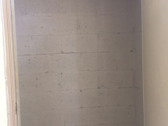 4th image of 19114 Glenmoor Dr