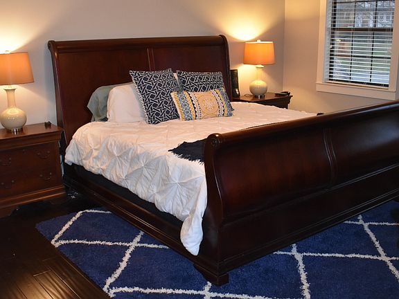 All hardwoods upstairs 