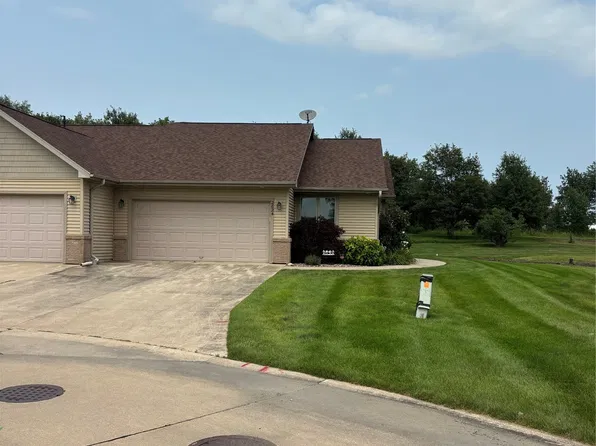 2624 Hiawatha St, Perry, IA 50220
