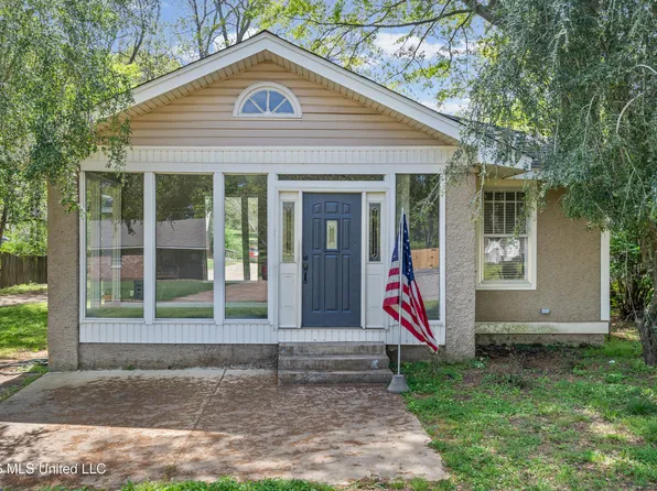 712 Strayhorn St, Senatobia, MS 38668