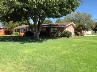 409 SW 18th St, Seminole, TX 79360