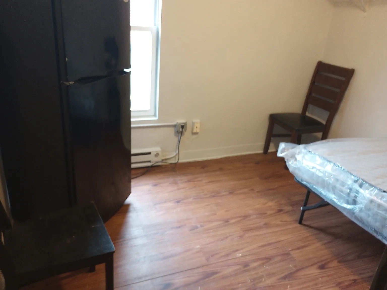 Studio, 400 sqft, $750 — Photo 3