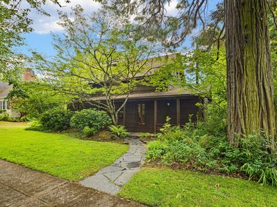 2112 Agate St, Eugene, OR, 97403