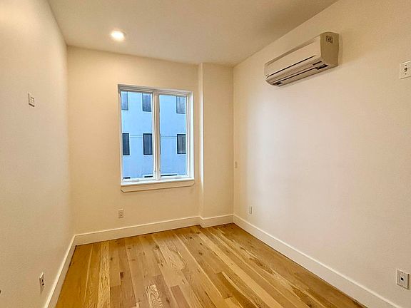 3rd image of 200 Linden Blvd #2F