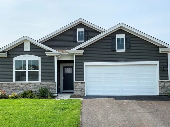 1383 Wild Tulip Cir, Bartlett, IL 60103