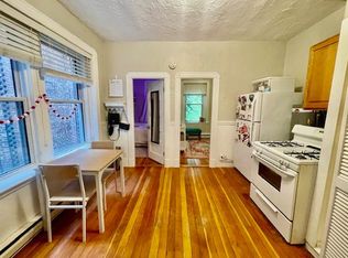 14 Unity St APT 3R, Boston, MA 02113