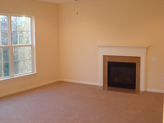 3rd image of 4723 Yeardley Loop