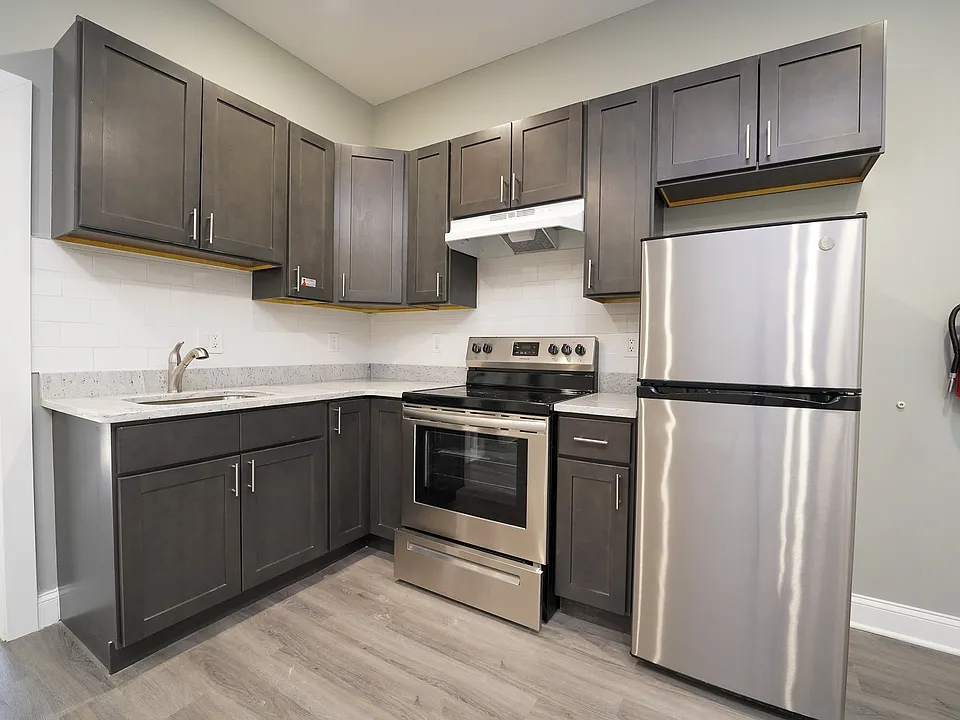 4665 Paul St #1
