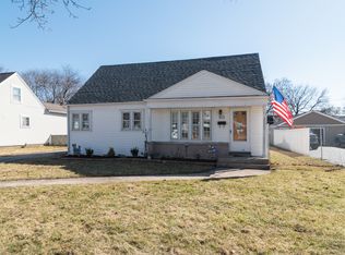 813 Rowlett Ave, Melrose Park, IL