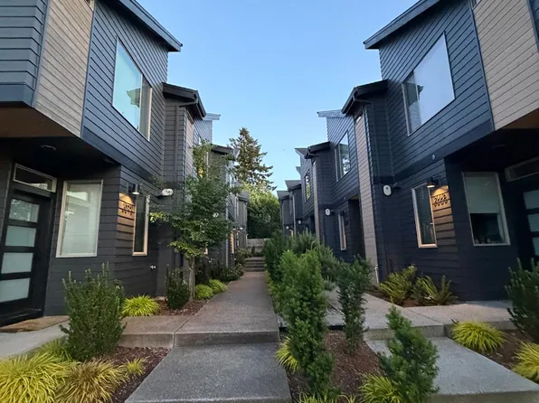 3686 SE Haig St, Portland, OR 97202