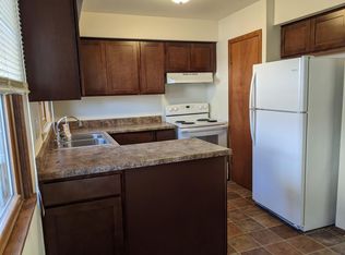 2827 E Grange Ave, Cudahy, WI 53110