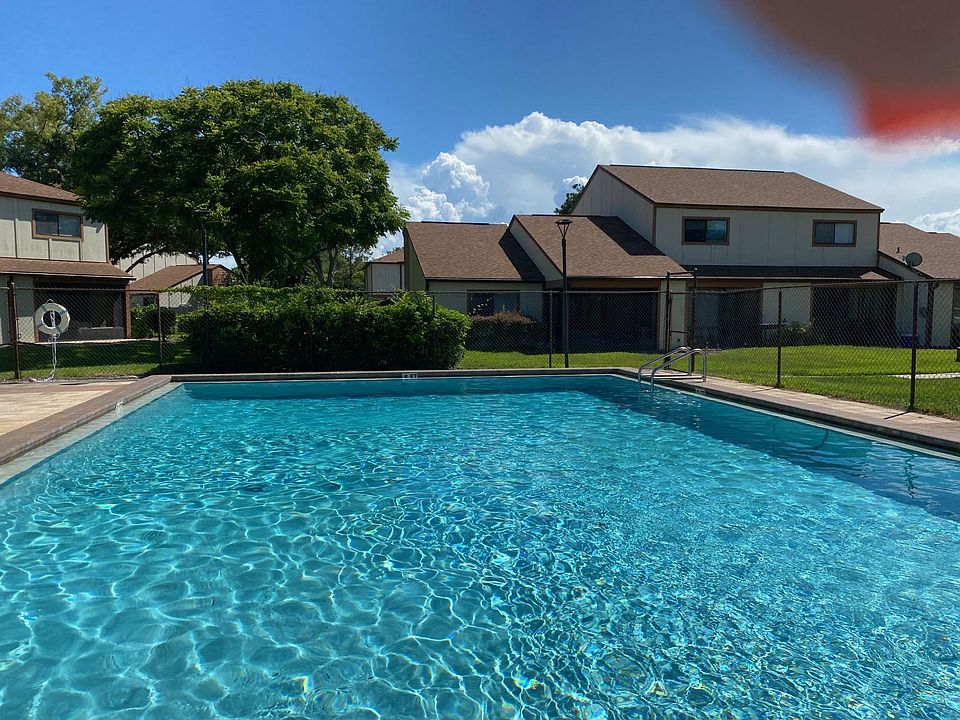 1st image of 163 White Fawn Dr #163
