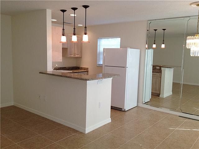1st image of 44 Woodland Dr
