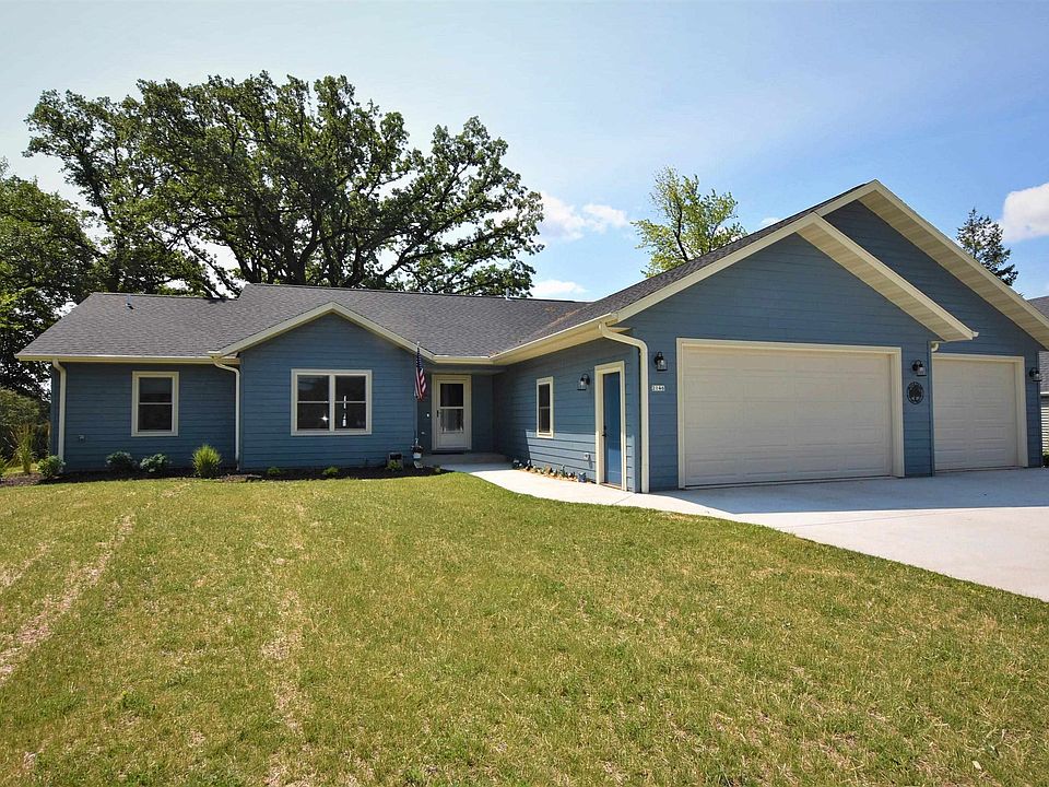 2146 Hickory Ln, Oshkosh, WI 54901 MLS 50278216 Zillow