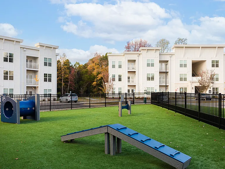 Parker Apartments — Photo 31