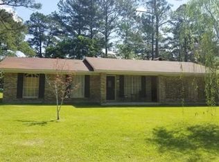 104 Beacon Hl, Pineville, LA 71360