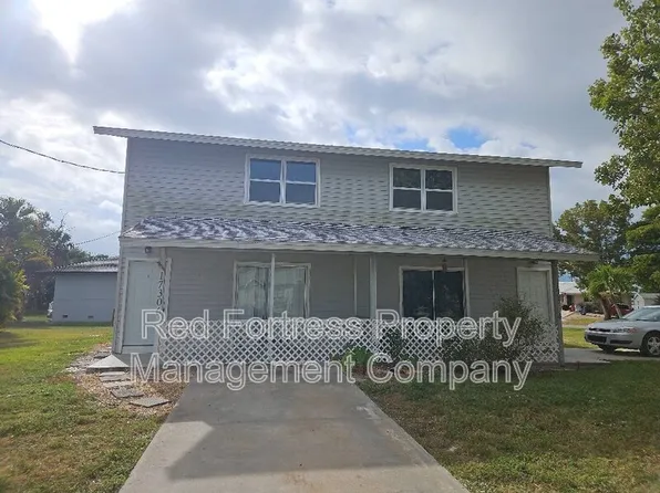 17306 Whitewater Ct, Fort Myers Beach, FL 33931