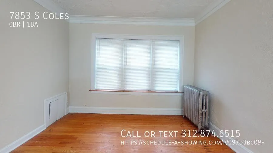 South Shore Studio Available! Heat Included! — Photo 4