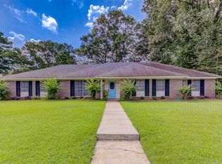 1220 Canterbury Ln, Clinton, MS 39056