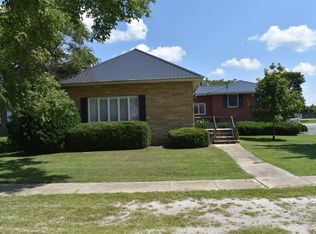 308 S Jackson St, Flanagan, IL 61740