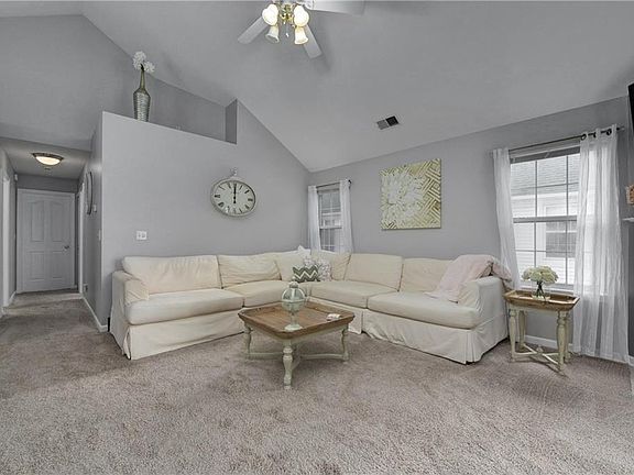 4th image of 112 Vista Ct #2A