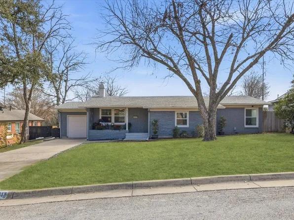 4517 Selkirk Dr, Fort Worth, TX 76109