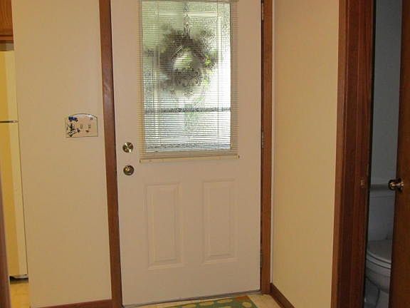 4th image of 1238 Zimmer Pl