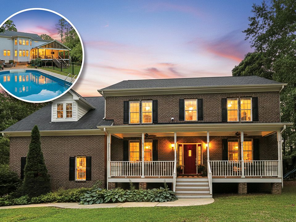 1st image of 304 Dowell Dr