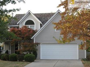 4213 SW Leeward Dr, Lees Summit, MO 64082
