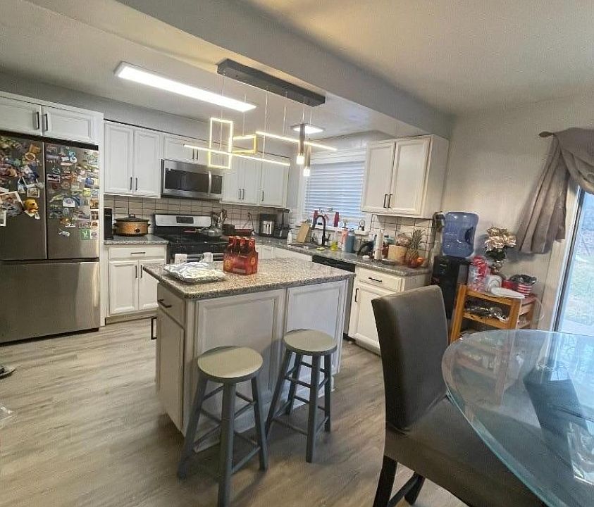 2nd image of 186 Newark Ave