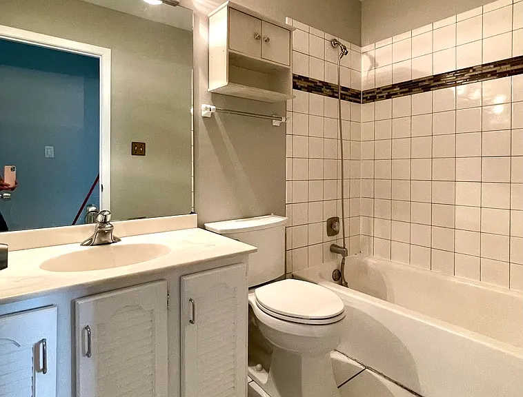 476 Harrison Ct — Photo 10
