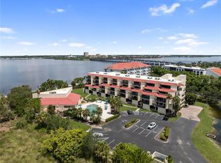 204 3rd St W APT 201, Bradenton, FL 34205