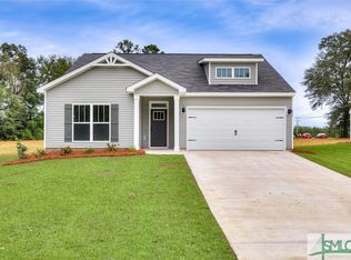 110 Foxridge Ct, Metter, GA 30439