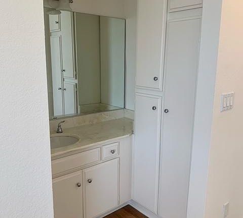 4th image of 1819 Greenfield Ave