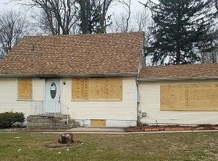 25 E Locust St, Central Islip, NY 11722