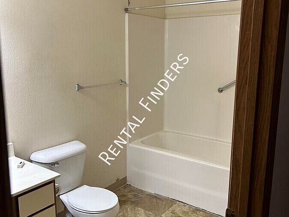 4th image of 907 Madison Ave #1