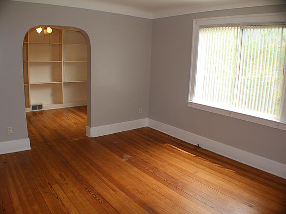 5th image of 1938 Wrenson St