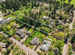 13882 Knaus Rd, Lake Oswego, OR 97034