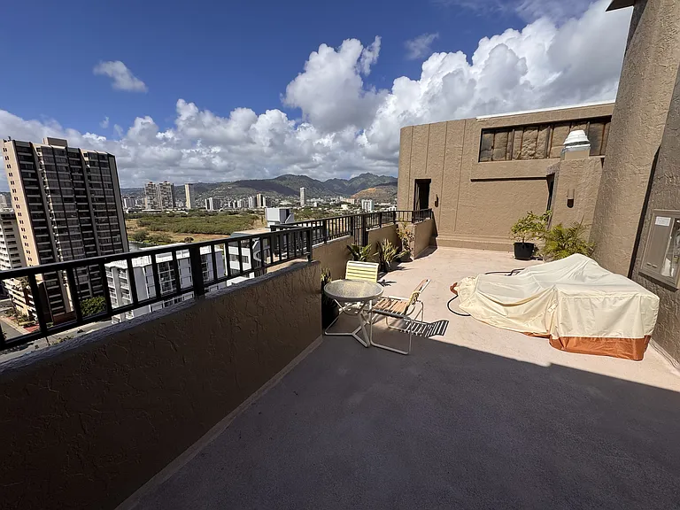 Shared Rooftop Lanai with 1 other PH (items belong to other unit)