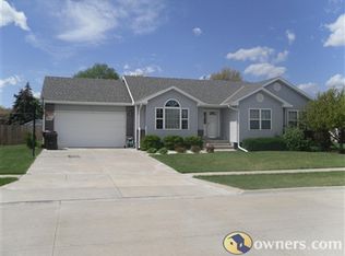 10241 N 149th St, Waverly, NE 68462