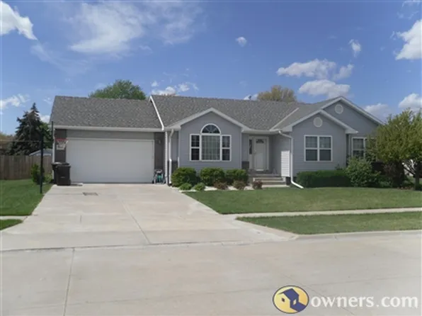 10241 N 149th St, Waverly, NE 68462