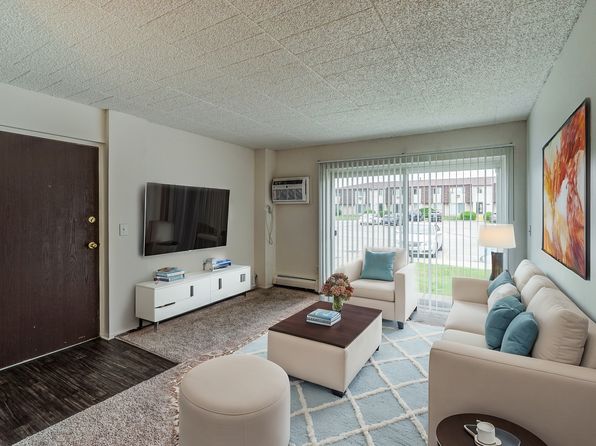 540 E  Thirteen Mile Rd # 6c32ef4b4, Madison Heights, MI 48071 – 1–2-bedroom rental in Madison Heights