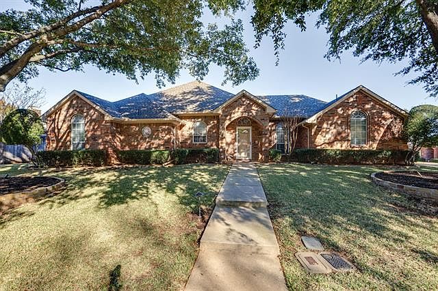 1st image of 1401 Primrose Ln