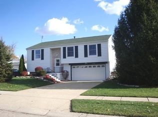 5326 Saum St, Fairborn, OH 45324