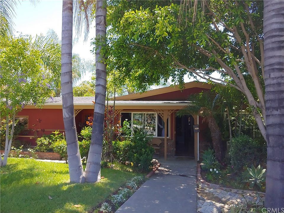 1st image of 628 E Cypress St