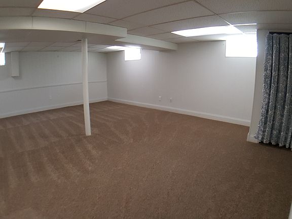 3rd image of 3161 W 231st St