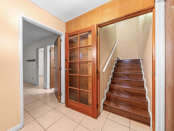 5th image of 1337 Douglas St #3