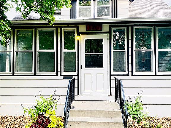 3rd image of 1217 Cedar St