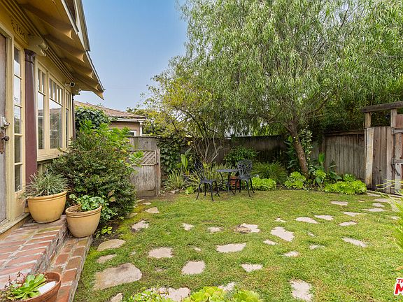 2nd image of 104 Paloma Ave