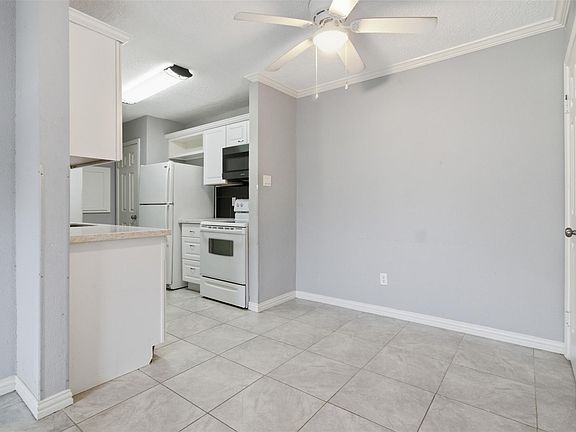 5th image of 7600 Emmett F Lowry Expy APT 315